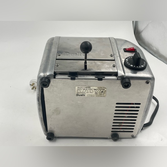 Dualit Toaster England 2 slice Model A2BR/87 - Picture 2 of 10